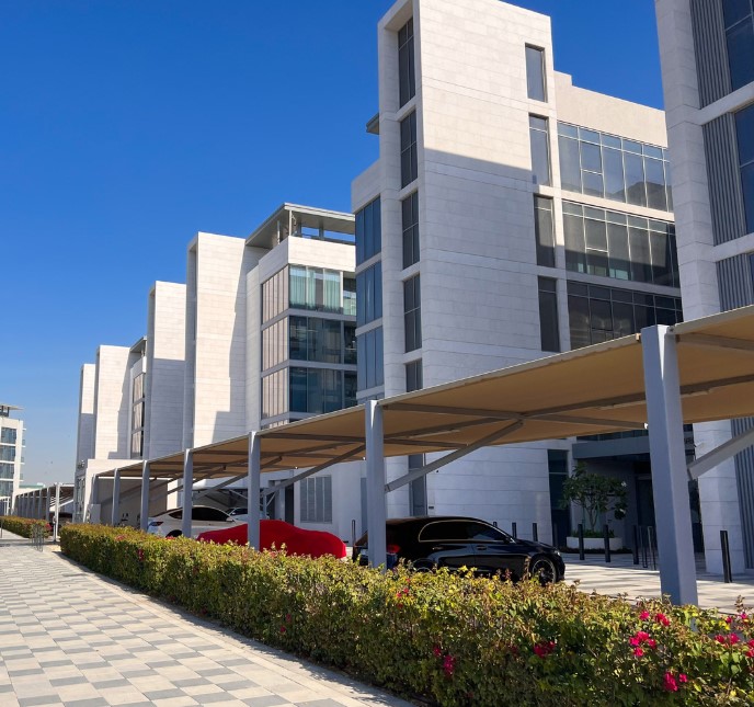 Azizi Riveira Studio